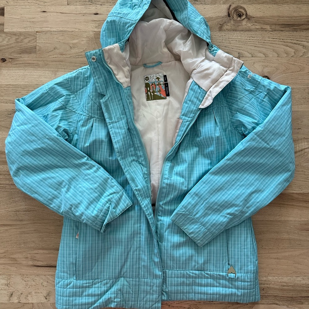 Roxy Women's Ski Jacket in Light Aqua Blue